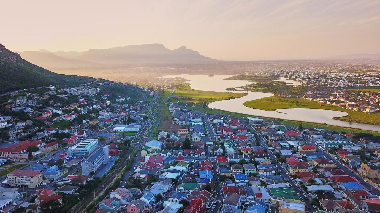 Admiralty Bed & Breakfast Bed and Breakfast Muizenberg Buitenkant foto