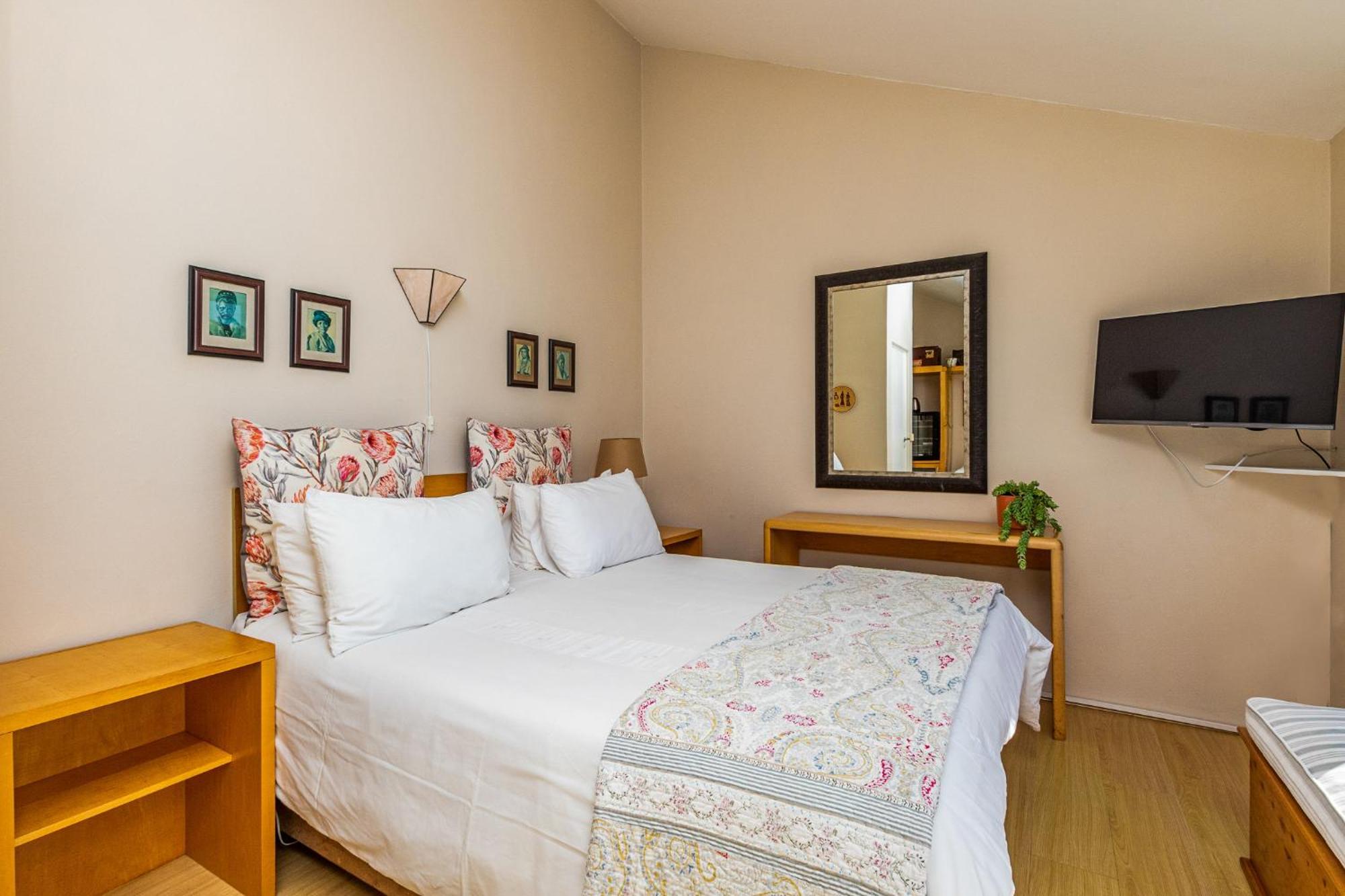 Admiralty Bed & Breakfast Muizenberg Buitenkant foto