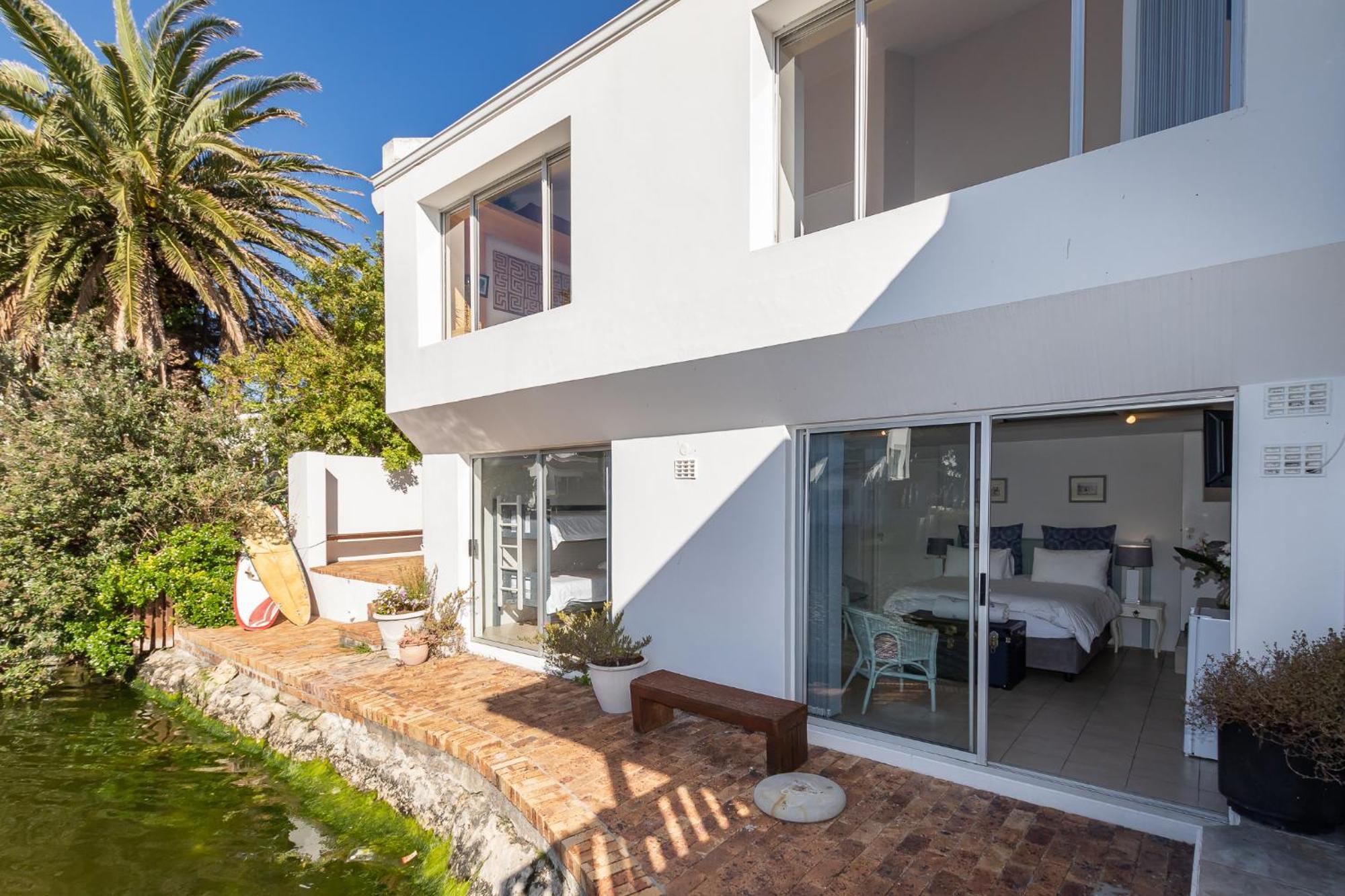 Admiralty Bed & Breakfast Muizenberg Buitenkant foto