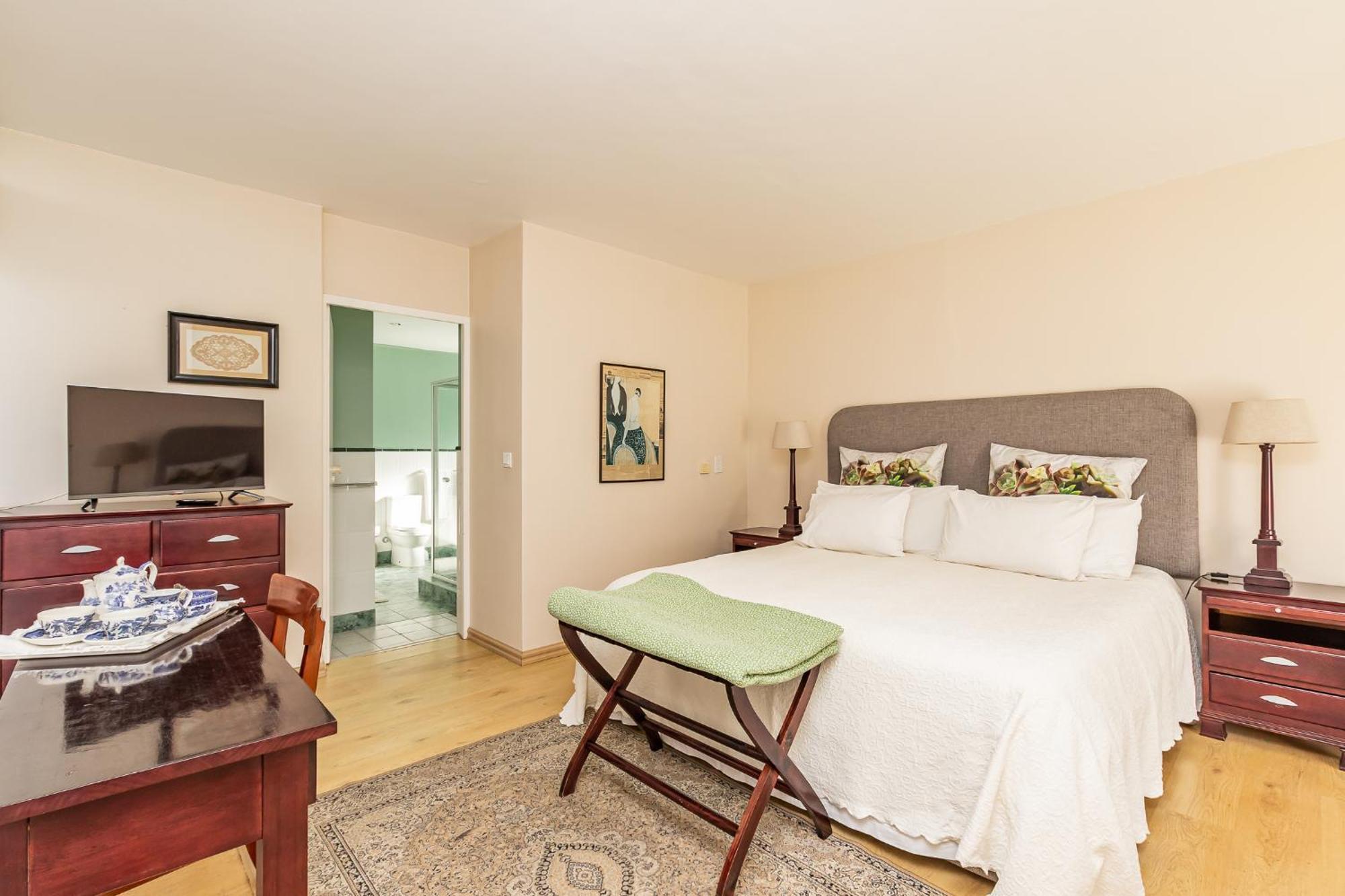 Admiralty Bed & Breakfast Muizenberg Buitenkant foto
